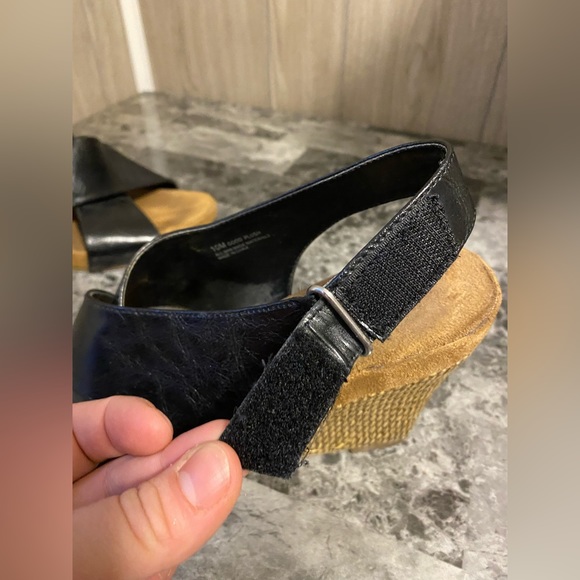 Aerology Wedges Size 10 - Picture 3 of 5